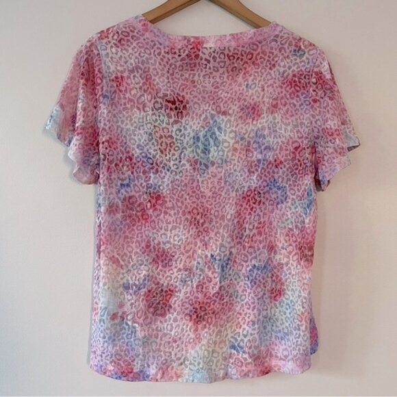 New Bellina Semi Sheer Pastel Leopard Print V-Neck T-Shirt Size Medium bin 4H - Picture 4 of 5